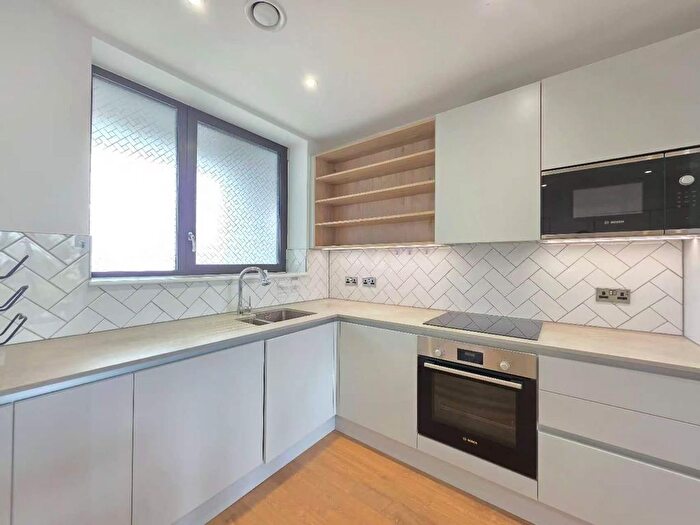 1 Bedroom Flat To Rent In Peppercorn Court, Aberfeldy Village, London, E14
