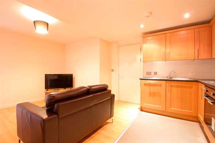 2 Bedroom Apartment For Sale In Metro House, Loughborough, LE11