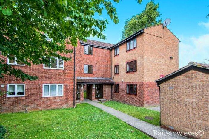 1 Bedroom Flat To Rent In Latimer Drive, Hornchurch, RM12