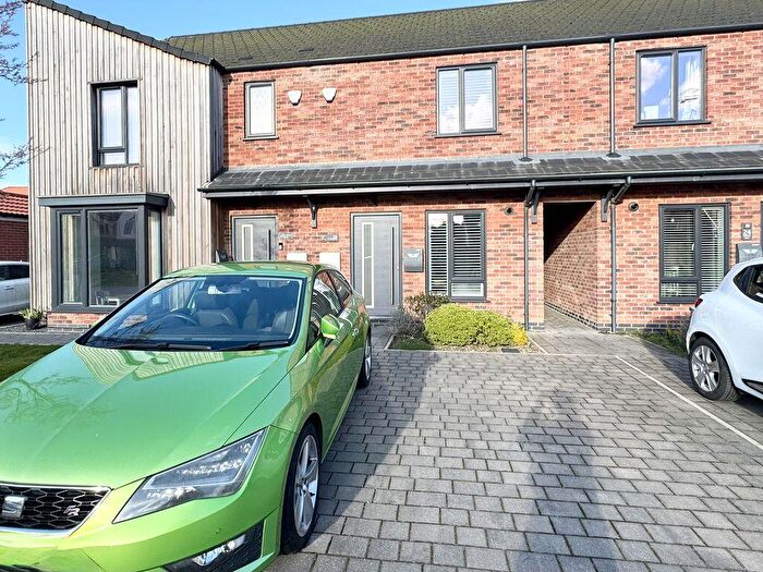 2 Bedroom Terraced House To Rent In Fritillary Drive, Healing, DN41