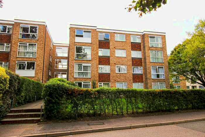 1 Bedroom Flat To Rent In Brodie House, Harcourt Avenue, Wallington SM6