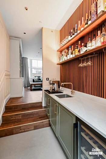 4 Bedroom Terraced House To Rent In Valnay Street, London, SW17