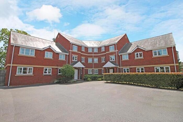 2 Bedroom Flat To Rent In Seabrook Mews, Exeter, EX2