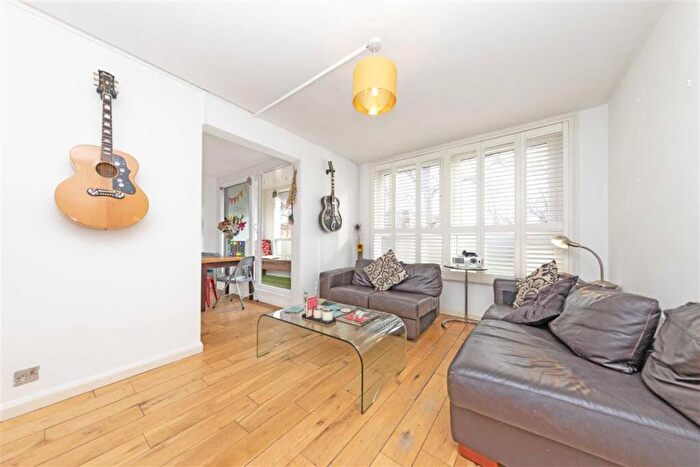 2 Bedroom Maisonette To Rent In Goldman Close, Bethnal Green, E2