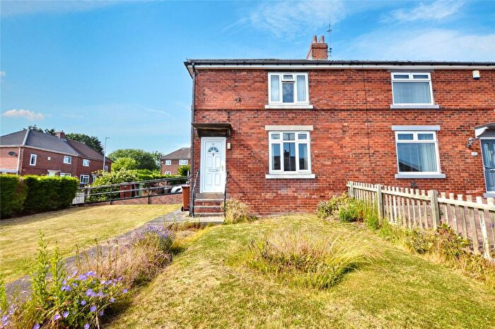 3 Bedroom Semi-Detached House For Sale In The Drive, Swillington, Leeds, West Yorkshire, LS26