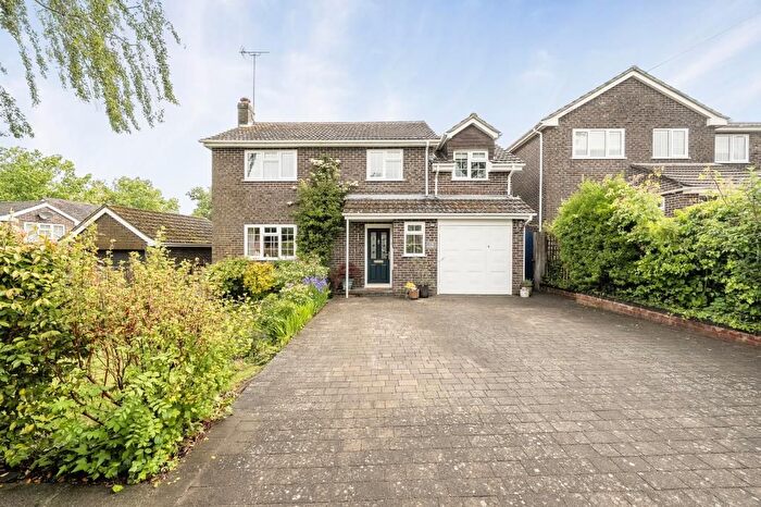 5 Bedroom Detached House For Sale In Woolton Hill, Hampshire, RG20