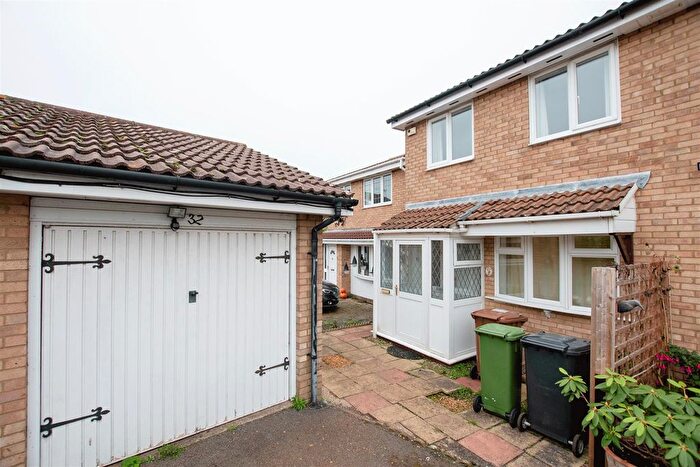 2 Bedroom Semi-Detached House To Rent In Medway Drive, Wellingborough, NN8