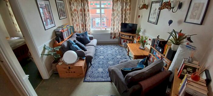 1 Bedroom Flat To Rent In The Village Street, Leeds, LS4