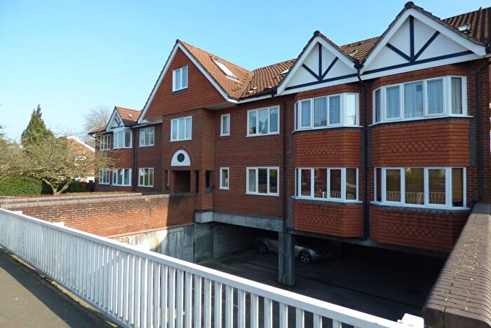 Studio To Rent In Claridge House, Tunbridge Wells, TN1