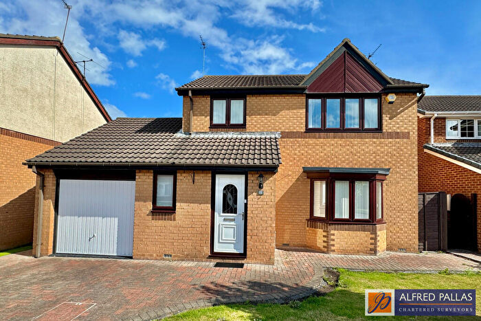 3 Bedroom Detached House For Sale In Haversham Park, Fulwell, SR5