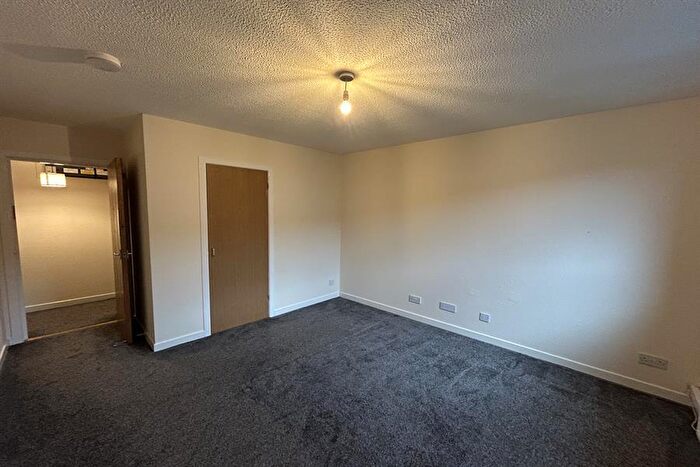 2 Bedroom Apartment To Rent In Ft, Halmyre Street, Edinburgh, EH6
