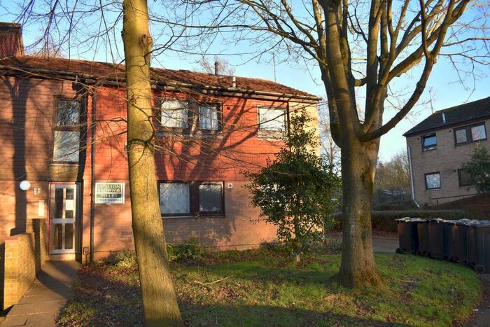 2 Bedroom Flat To Rent In Tower Field Square, Northampton NN3