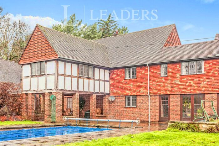 3 Bedroom Semi-Detached House To Rent In Old Wickham Lane, Haywards Heath RH16