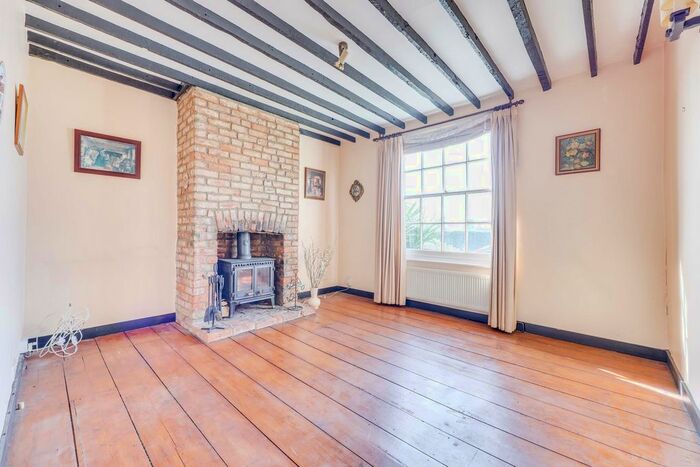 3 Bedroom Cottage To Rent In Eastern Esplanade, Southend-On-Sea, SS1