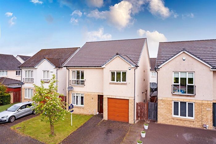 4 Bedroom Detached House For Sale In Joseph Cumming Gardens, Broxburn, EH52