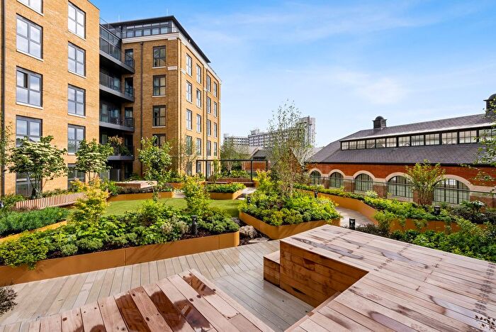 1 Bedroom Flat To Rent In Royal Exchange, London, KT1