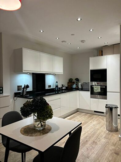 1 Bedroom Flat To Rent In Viscount House, Regency Heights, NW10