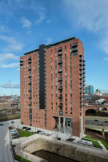 3 Bedroom Apartment To Rent In Wilburn Basin, Ordsall Lane, Manchester, Greater Manchester, M5