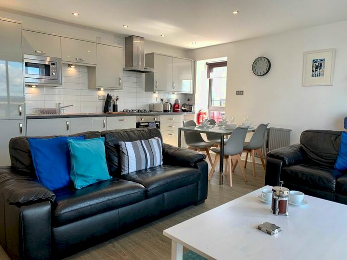 2 Bedroom Flat To Rent In Maxwell Street, Glasgow, G1