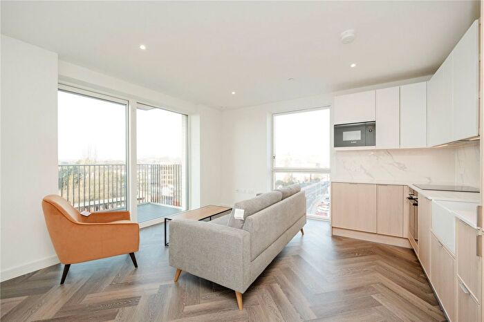 1 Bedroom Flat To Rent In Bower House, Silkstream, London, NW9