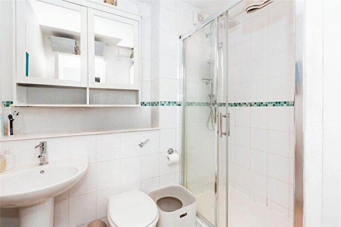 1 Bedroom Flat For Sale In Longbridge Road, Barking, IG11