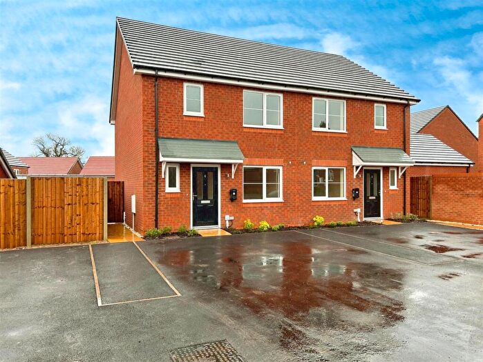 3 Bedroom Semi-Detached House To Rent In Millbrook Lane, Kenilworth, CV8