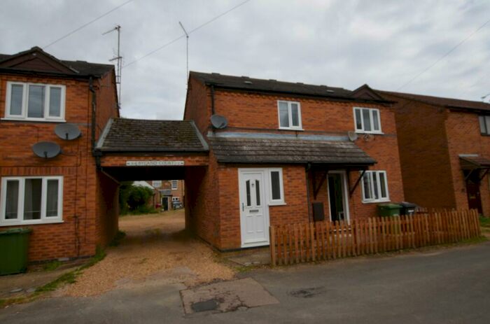 1 Bedroom Flat To Rent In Back Lane, Eye, Peterborough, PE6