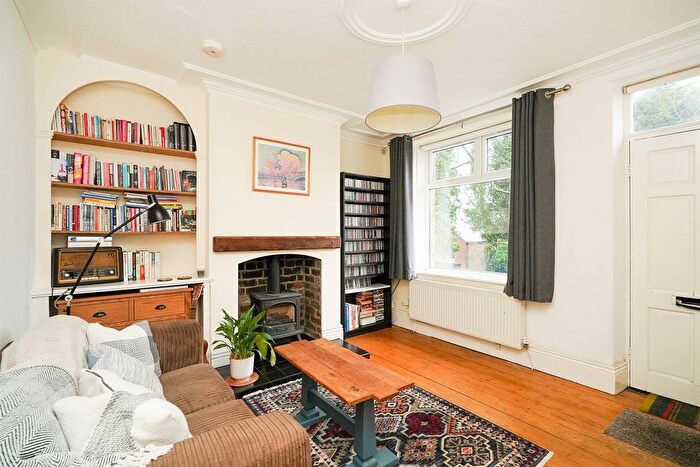 3 Bedroom Terraced House For Sale In Ivy Grove, Sheffield, S10