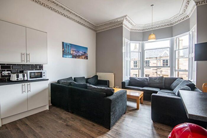7 Bedroom Flat To Rent In L Bernard Terrace, Edinburgh, EH8