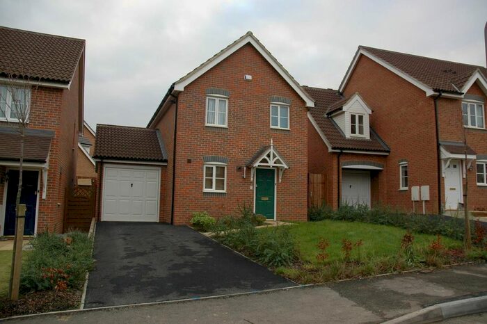 3 Bedroom Detached House To Rent In Blossom Lane, Ashford TN25
