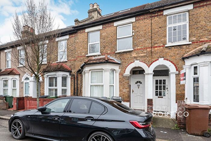 4 Bedroom Terraced House To Rent In Goldsmith Road, London, E17
