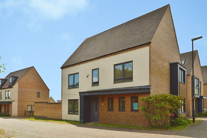 4 Bedroom Detached House For Sale In Tolkien Meadow, Tattenhoe Park, Milton Keynes, MK4