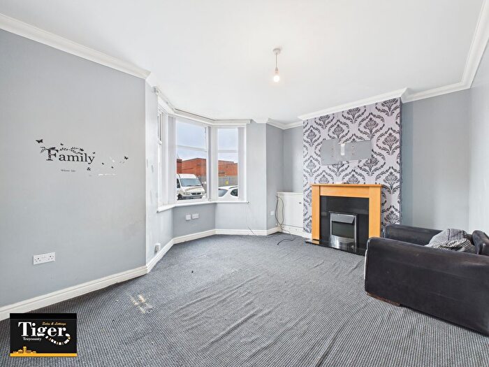 3 Bedroom End Terrace House For Sale In St. Anthonys Place, Blackpool, FY1