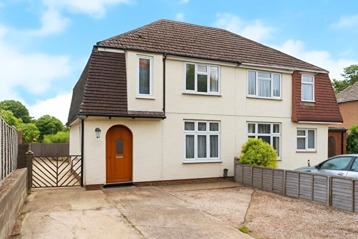3 Bedroom Semi-Detached House For Sale In Botley Road, North Baddesley, Southampton, SO52