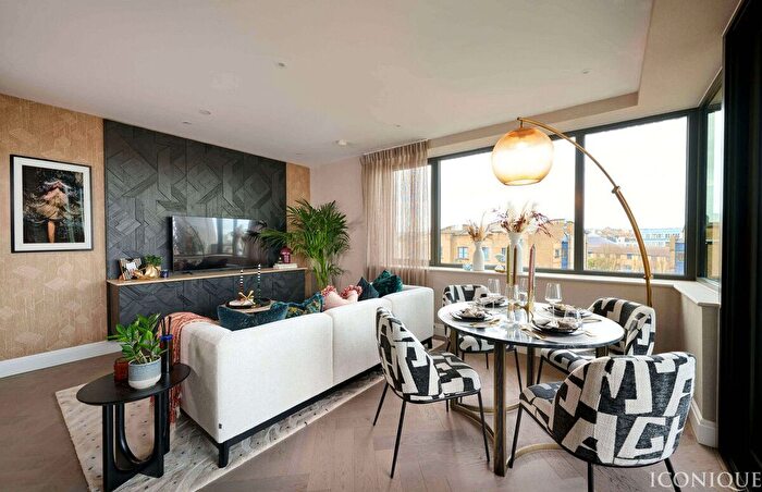 2 Bedroom Flat For Sale In Chalk Farm Road, London, NW1