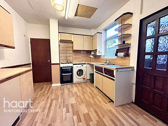 3 Bedroom Terraced House For Sale In Calais Road, Burton-On-Trent, DE13