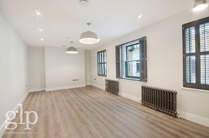 1 Bedroom Flat To Rent In Rupert Court, London, Greater London, W1D