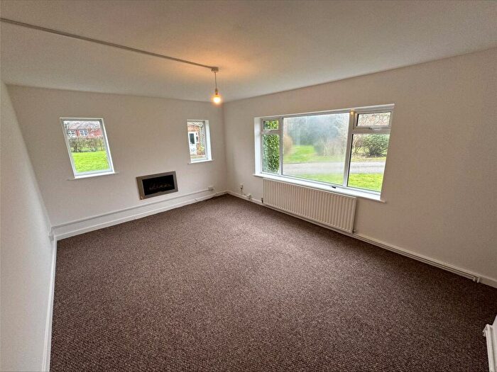 2 Bedroom Apartment To Rent In Stowe Avenue, West Bridgford, Nottingham, NG2