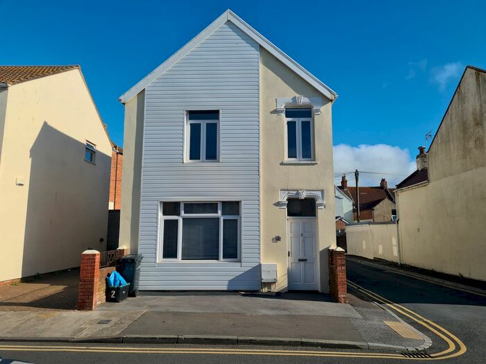 3 Bedroom Semi-Detached House To Rent In Burnham-On-Sea, Somerset, TA8