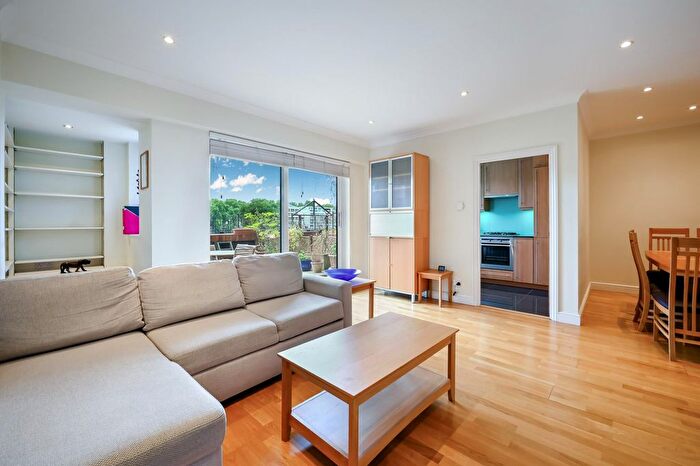 2 Bedroom Flat To Rent In Elm Quay Court, Nine Elms, London, SW8