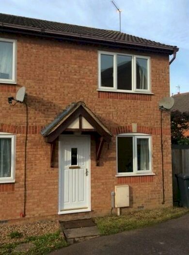 2 Bedroom Property To Rent In St. Vincents Avenue, Kettering, NN15