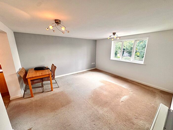 2 Bedroom Flat For Sale In Bryntirion, Llanelli, SA15
