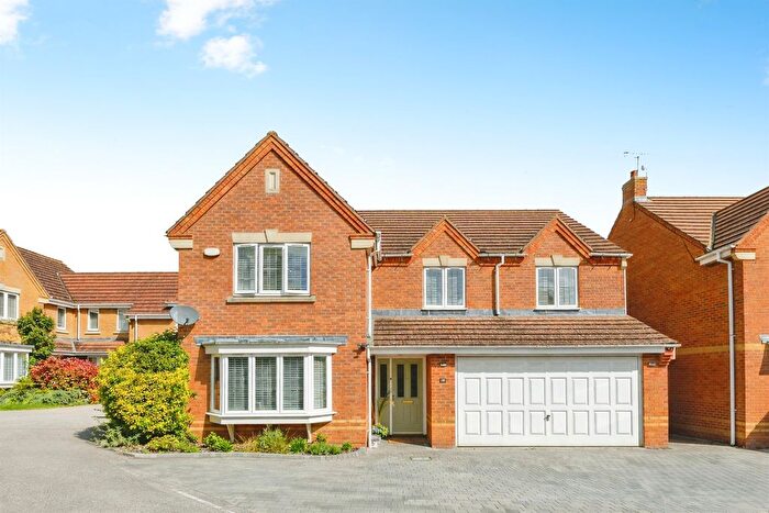 5 Bedroom Detached House For Sale In Villa Way, Wootton, Northampton, NN4