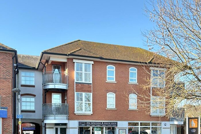 2 Bedroom Apartment For Sale In Angel Walk, Wantage, OX12