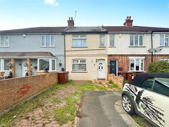3 Bedroom Terraced House To Rent In Underdown Avenue, Chatham, Kent, ME4
