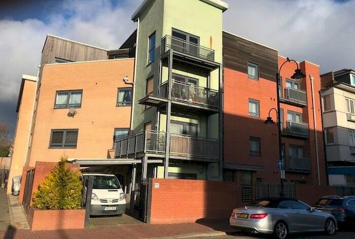1 Bedroom Flat To Rent In Headstone Drive, Harrow, HA3