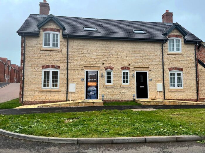 2 Bedroom Semi-Detached House For Sale In High Street, Melton Mowbray, LE14