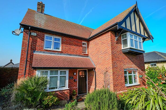 4 Bedroom Detached House For Sale In Roughton Road, Cromer, NR27