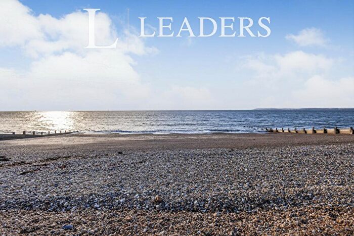 2 Bedroom Apartment To Rent In Hayling Island Beach Front, PO11