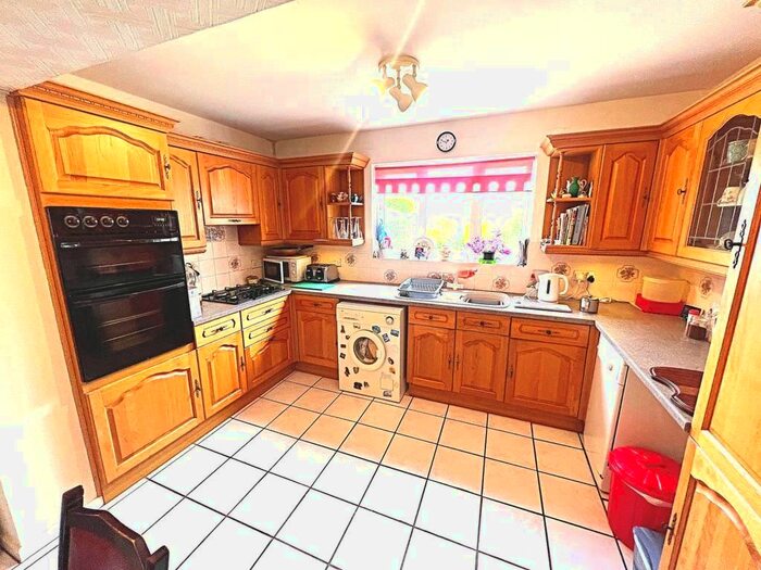4 Bedroom Bungalow For Sale In Hulham Road, Exmouth, Devon, EX8